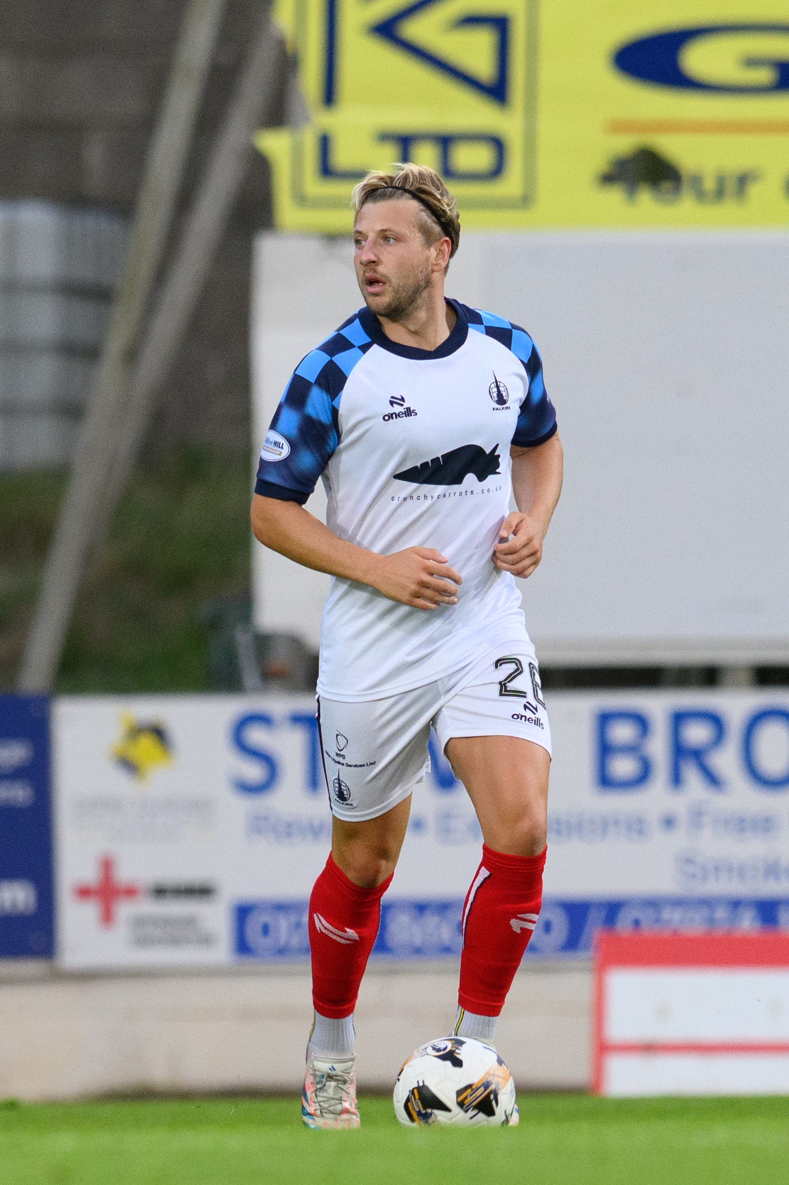 Sean Mackie in action for Falkirk FC