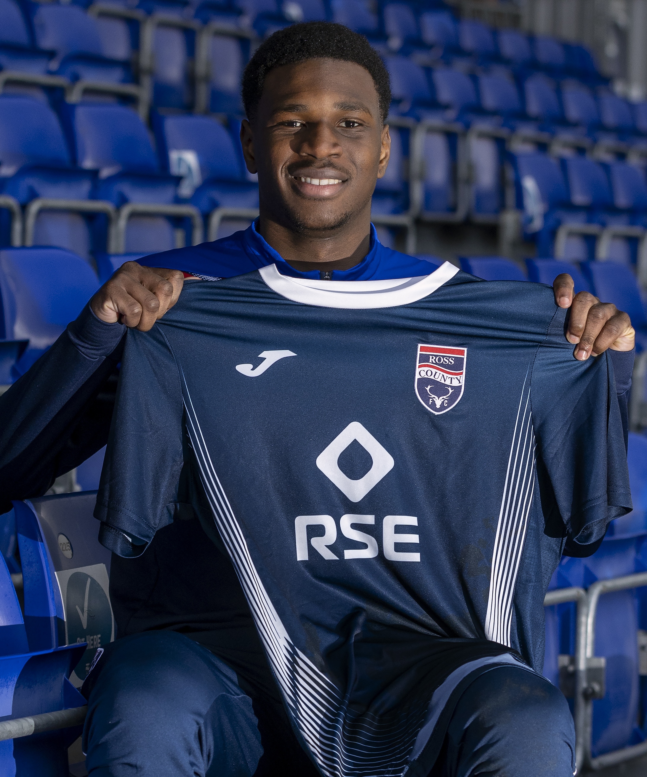 RCFC - Ayina joins on loan from Huddersfield Town